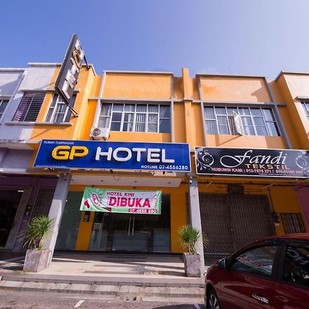 Golden Pearl Hotel Near Universiti Tun Hussein Onn Malaysia Uthm Batu Pahat Esterno foto