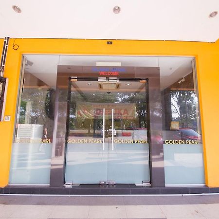 Golden Pearl Hotel Near Universiti Tun Hussein Onn Malaysia Uthm Batu Pahat Esterno foto