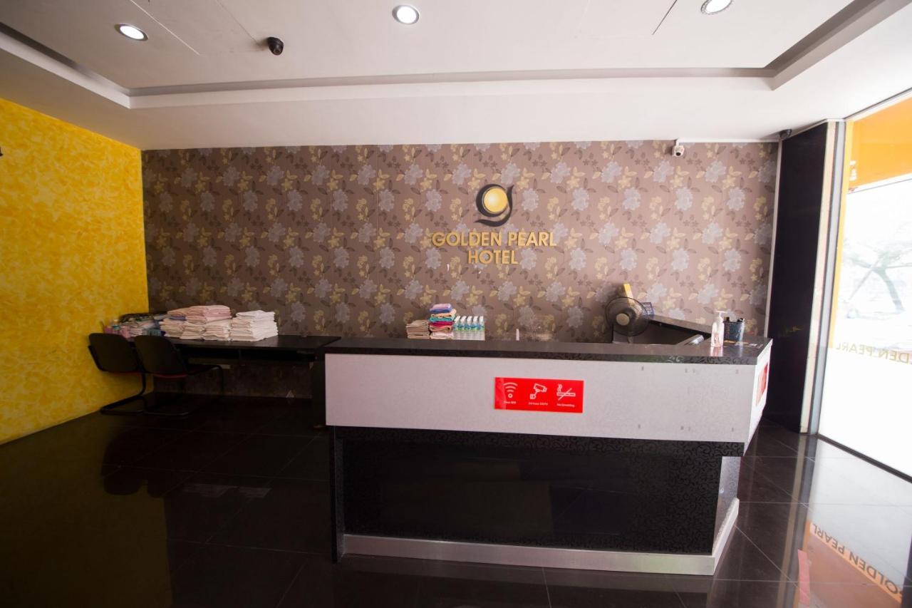 Golden Pearl Hotel Near Universiti Tun Hussein Onn Malaysia Uthm Batu Pahat Esterno foto