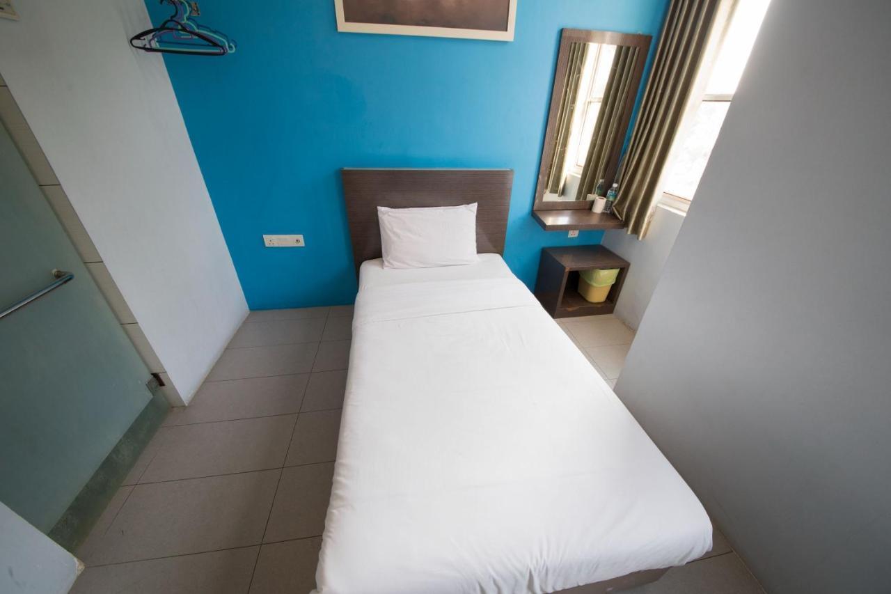 Golden Pearl Hotel Near Universiti Tun Hussein Onn Malaysia Uthm Batu Pahat Esterno foto