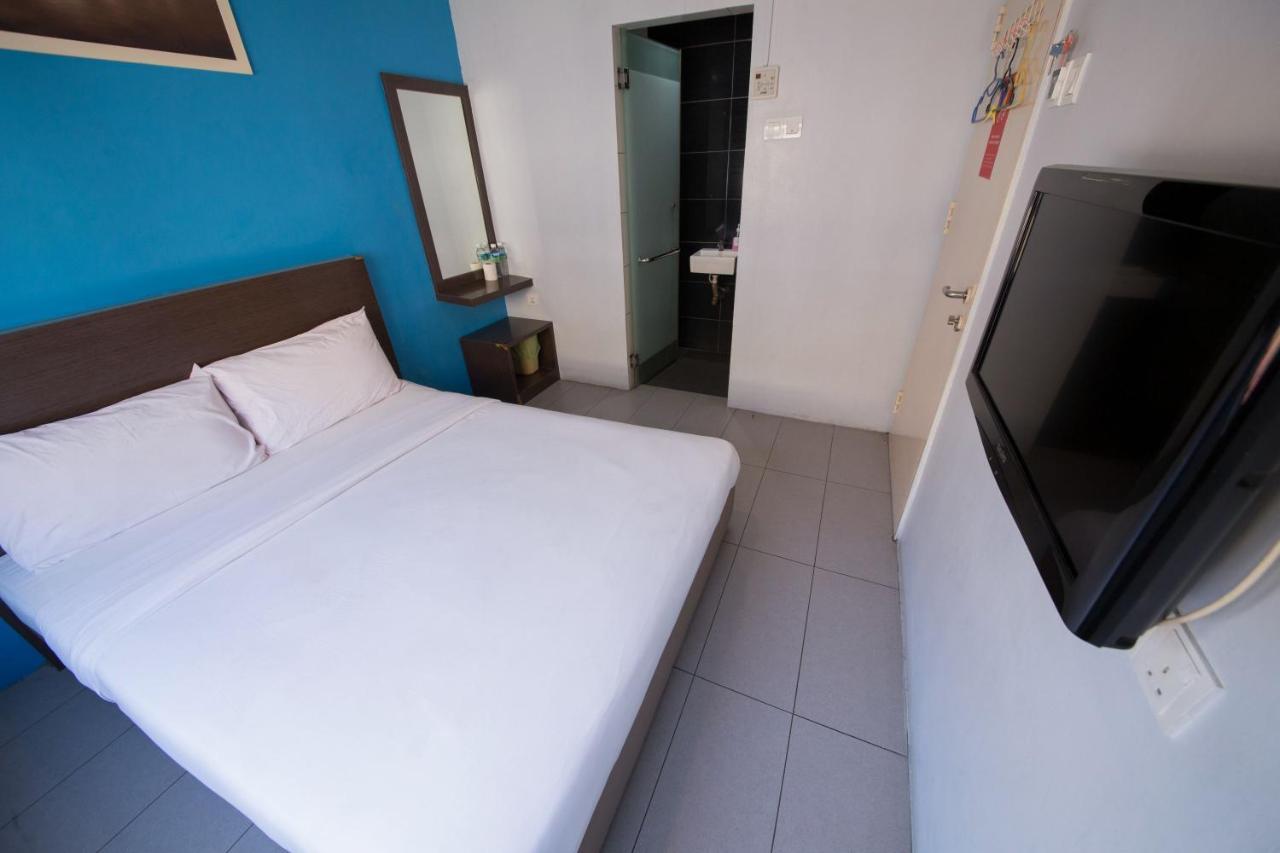 Golden Pearl Hotel Near Universiti Tun Hussein Onn Malaysia Uthm Batu Pahat Esterno foto